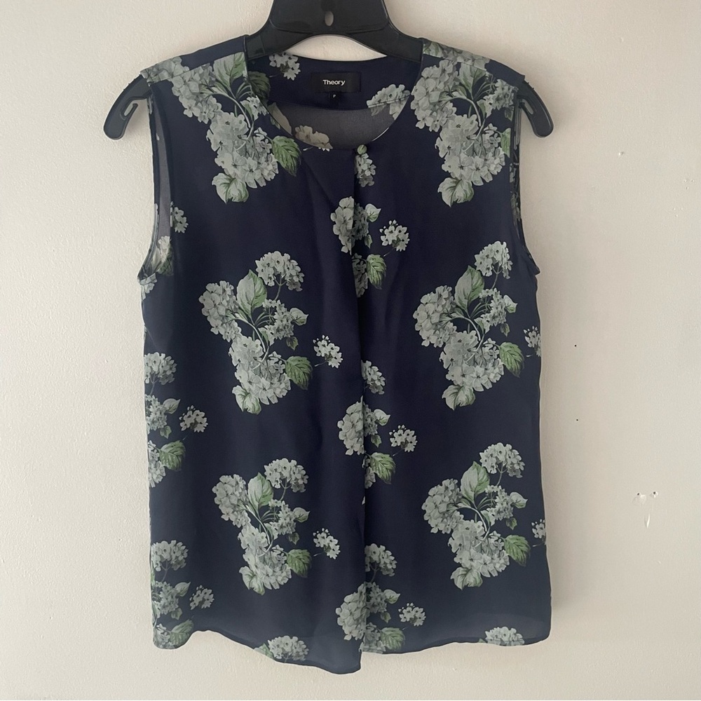 Theory Calveer Navy Blue Sleeveless Hydrangea 100% Silk Blouse 37278